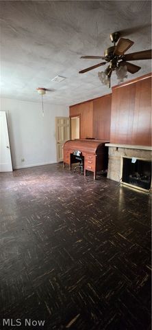 10017 W Ridgewood Drive, Parma Heights, OH 44130