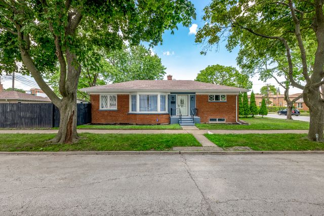 3900 W Jerome Avenue, Skokie, IL 60076