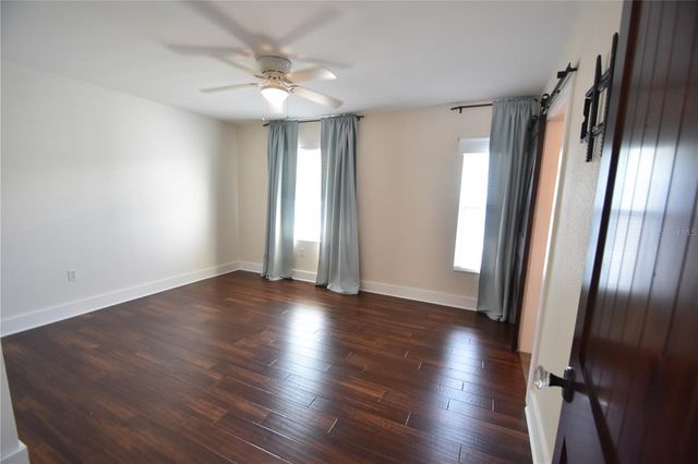 2918 10TH STREET N, St Petersburg, FL 33704