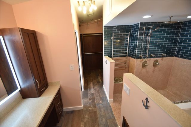 2918 10TH STREET N, St Petersburg, FL 33704