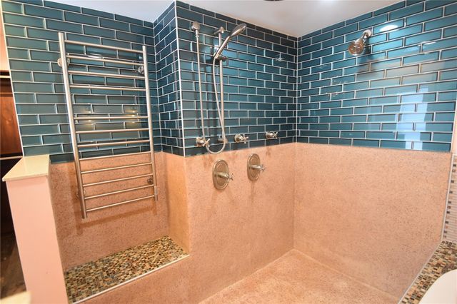 2918 10TH STREET N, St Petersburg, FL 33704