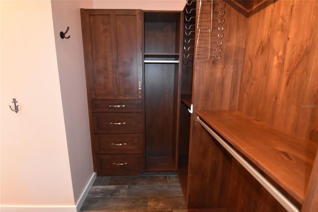 2918 10TH STREET N, St Petersburg, FL 33704