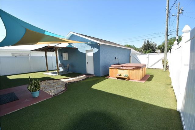 2918 10TH STREET N, St Petersburg, FL 33704