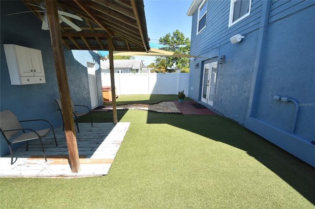 2918 10TH STREET N, St Petersburg, FL 33704