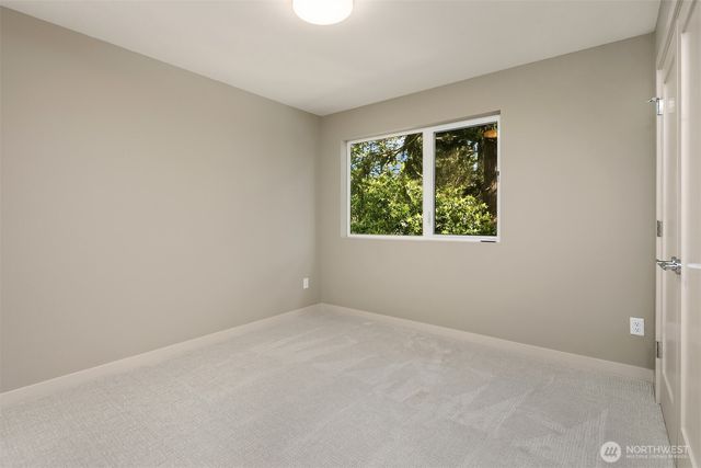 12249 NE 66TH Street, Kirkland, WA 98033