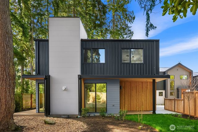12249 NE 66TH Street, Kirkland, WA 98033