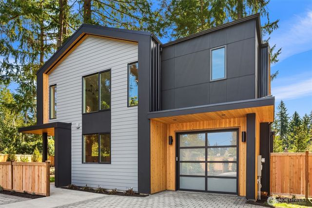 12249 NE 66TH Street, Kirkland, WA 98033