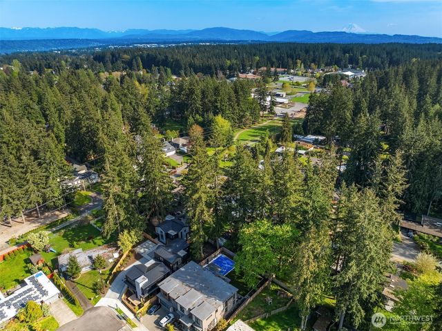12249 NE 66TH Street, Kirkland, WA 98033