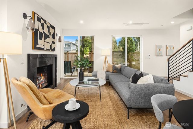 12249 NE 66TH Street, Kirkland, WA 98033