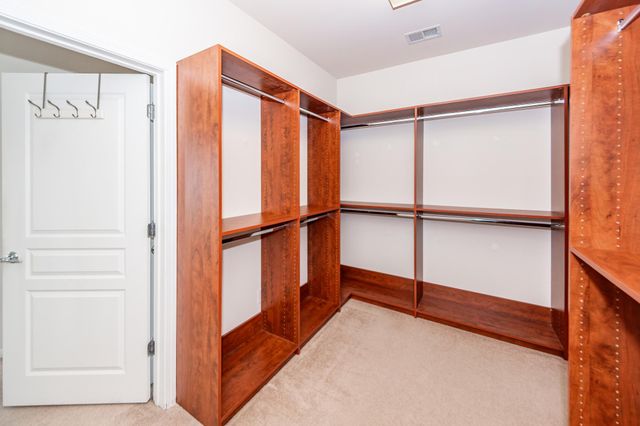 109 Schooner Bend Avenue, Summerville, SC 29486