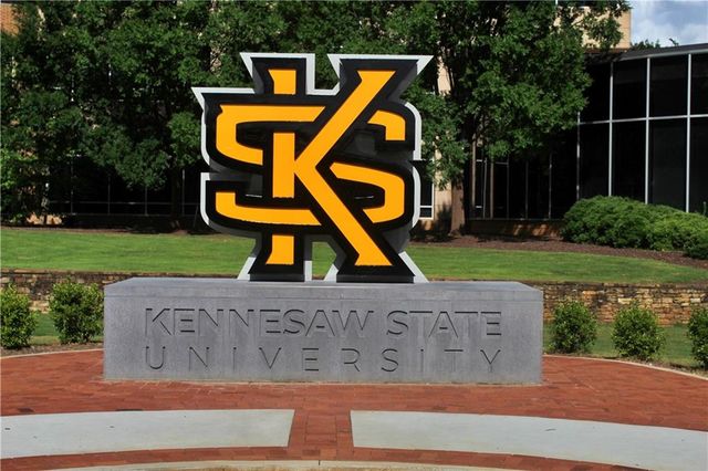 2114 Prichard Park Drive, Kennesaw, GA 30144