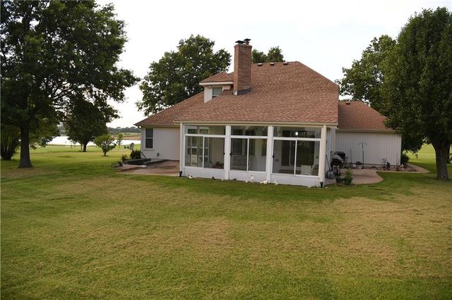 19301 E 215th Street, Harrisonville, MO 64701