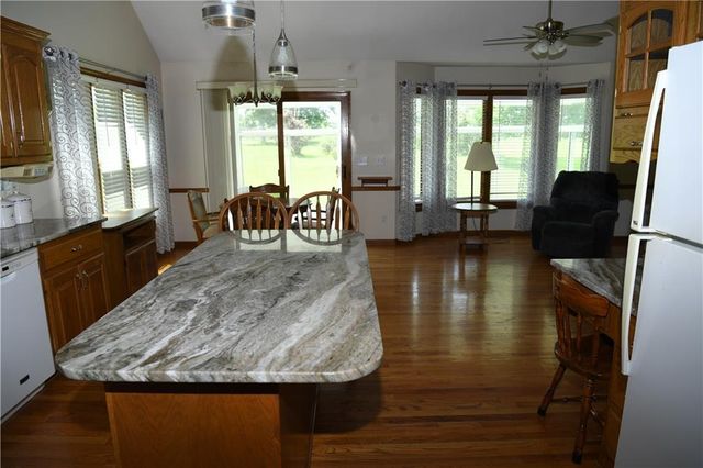 19301 E 215th Street, Harrisonville, MO 64701