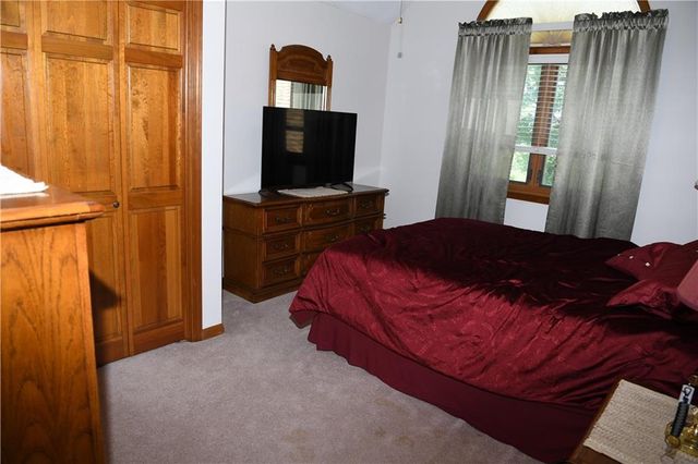 19301 E 215th Street, Harrisonville, MO 64701