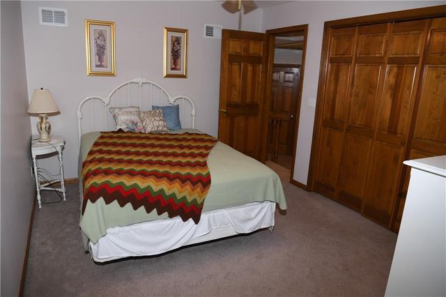 19301 E 215th Street, Harrisonville, MO 64701