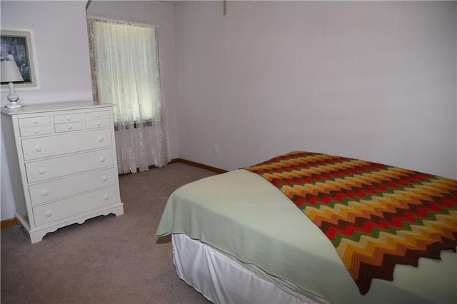 19301 E 215th Street, Harrisonville, MO 64701