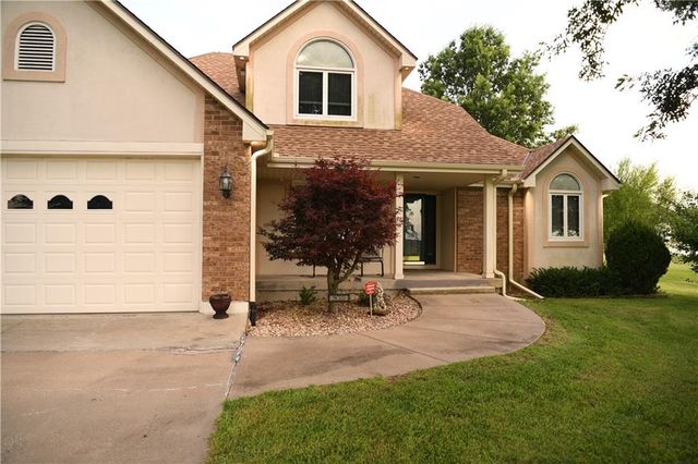 19301 E 215th Street, Harrisonville, MO 64701