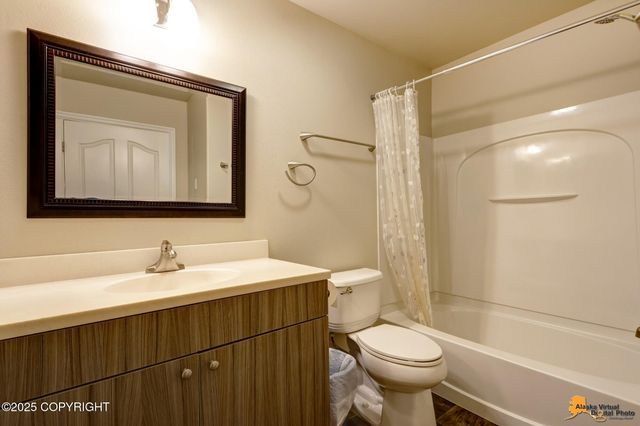 1091 Northpointe Bluff Drive, Anchorage, AK 99501