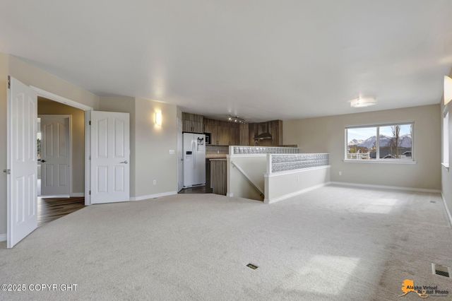 1091 Northpointe Bluff Drive, Anchorage, AK 99501