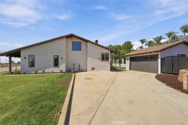 9086 Hillside, Alta Loma, CA 91737