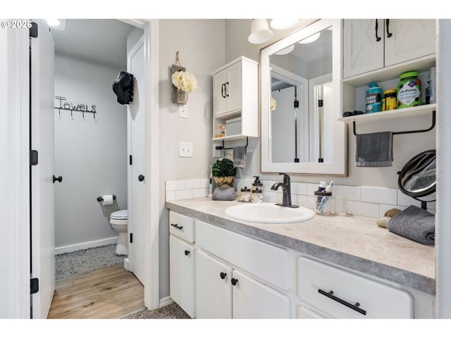 196 BALBOA Loop, Kelso, WA 98626