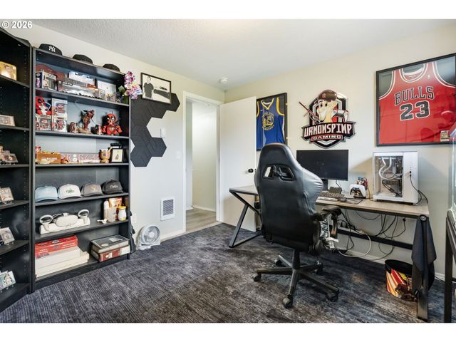 196 BALBOA Loop, Kelso, WA 98626
