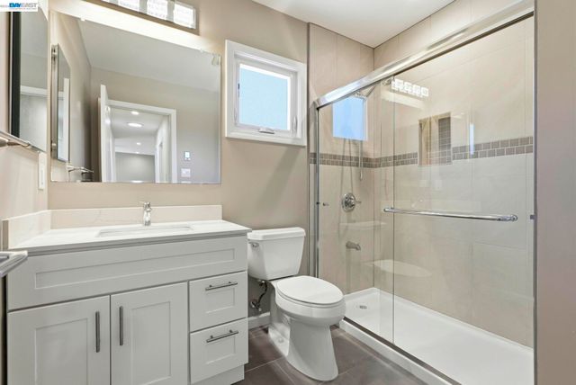 973 Phillips Way, Hayward, CA 94541