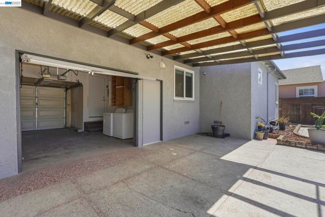 973 Phillips Way, Hayward, CA 94541