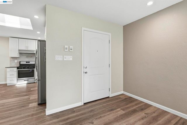 973 Phillips Way, Hayward, CA 94541