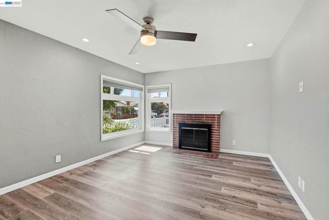 973 Phillips Way, Hayward, CA 94541