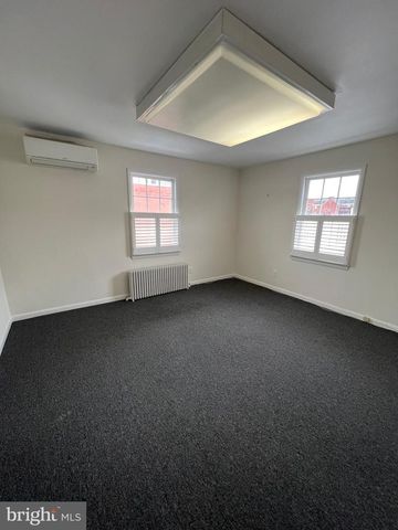 3977 CHAIN BRIDGE RD #202, Fairfax, VA 22030