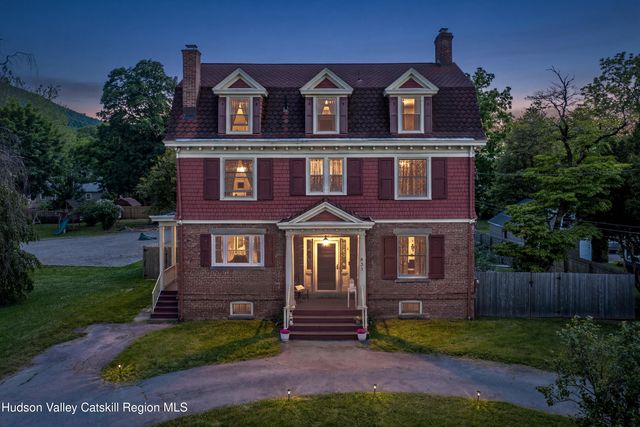 831 Wolcott Avenue, Beacon, NY 12508