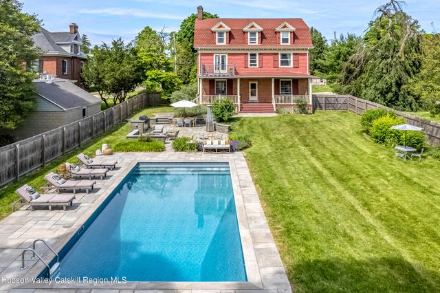 831 Wolcott Avenue, Beacon, NY 12508