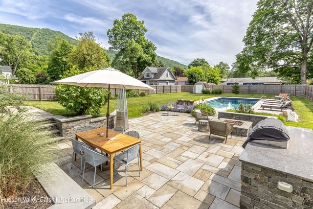 831 Wolcott Avenue, Beacon, NY 12508