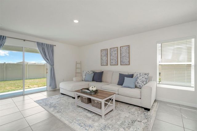 35320 SPRUCE KNOB COURT, Dade City, FL 33525