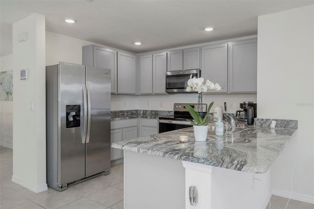 35320 SPRUCE KNOB COURT, Dade City, FL 33525