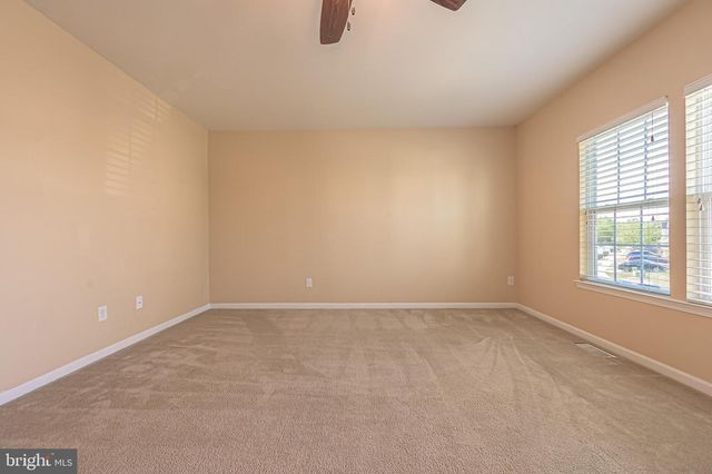 1406 EXPOSITION DR, Williamstown, NJ 08094