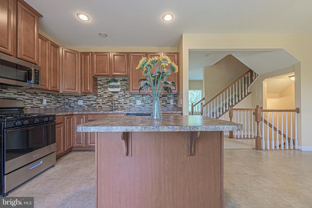 1406 EXPOSITION DR, Williamstown, NJ 08094