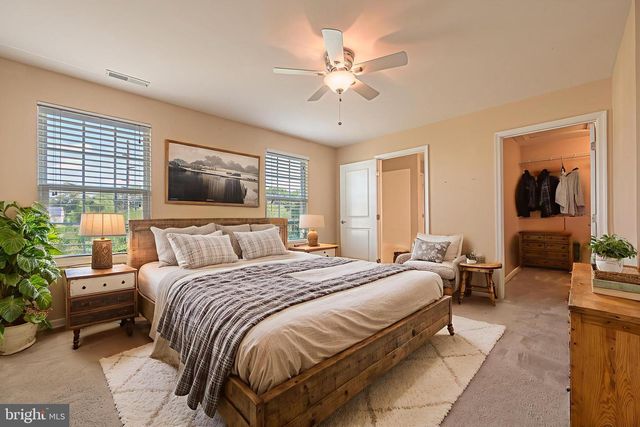 1406 EXPOSITION DR, Williamstown, NJ 08094