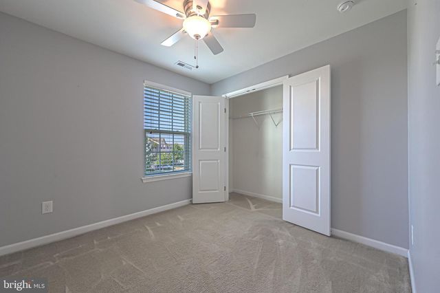 1406 EXPOSITION DR, Williamstown, NJ 08094