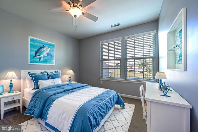 1406 EXPOSITION DR, Williamstown, NJ 08094