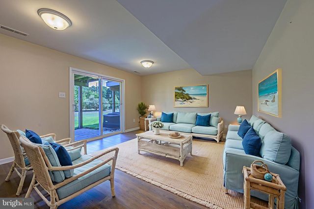 1406 EXPOSITION DR, Williamstown, NJ 08094