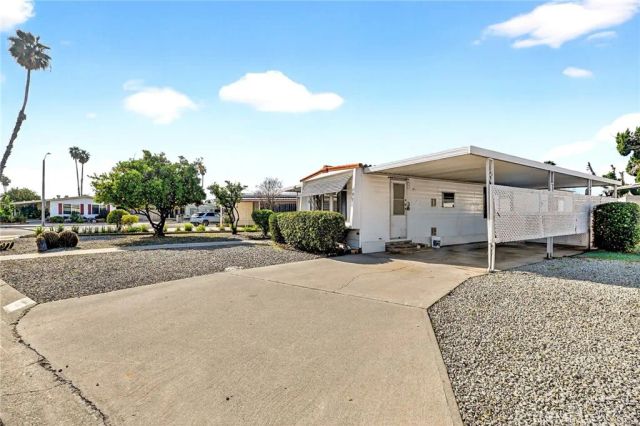 893 S Palm Avenue, Hemet, CA 92543