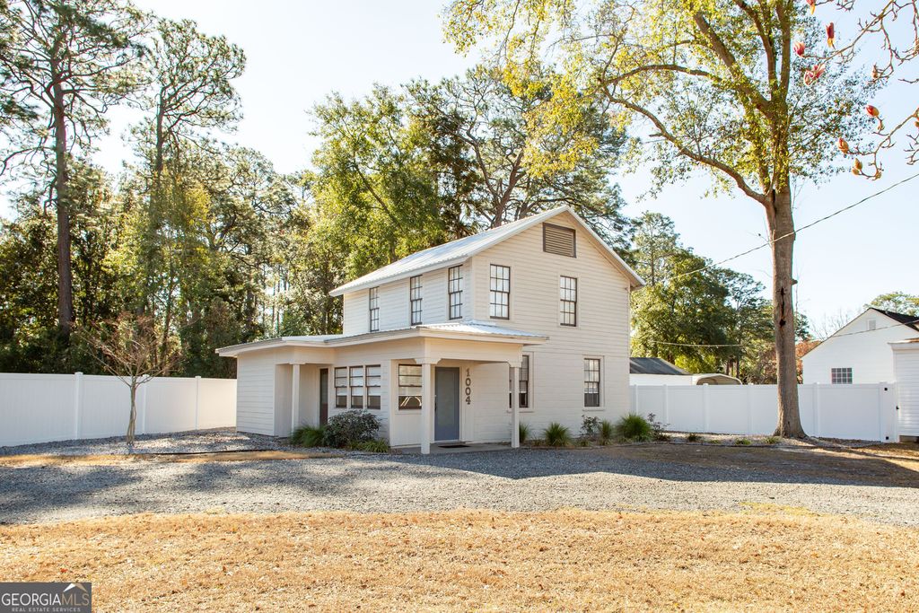 1004 Hill Street, Waycross, GA 31501