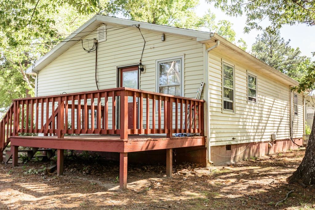 Image 30 of property listing at 205 Lombardy Street, Appomattox, VA 24522