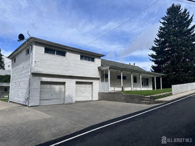 60 Mountain Avenue Front, Paterson, NJ 07501