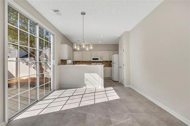 631 Windcroft Circle NW, Acworth, GA 30101