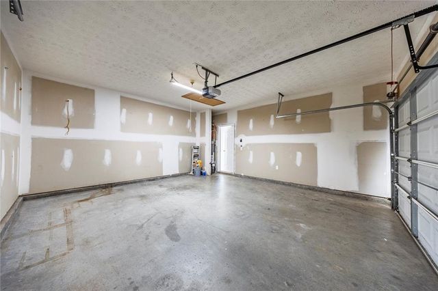 631 Windcroft Circle NW, Acworth, GA 30101