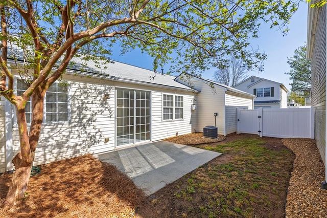 631 Windcroft Circle NW, Acworth, GA 30101