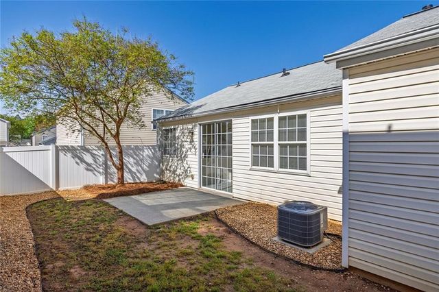 631 Windcroft Circle NW, Acworth, GA 30101